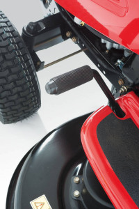 Zahradní traktor MTD RF 125 M