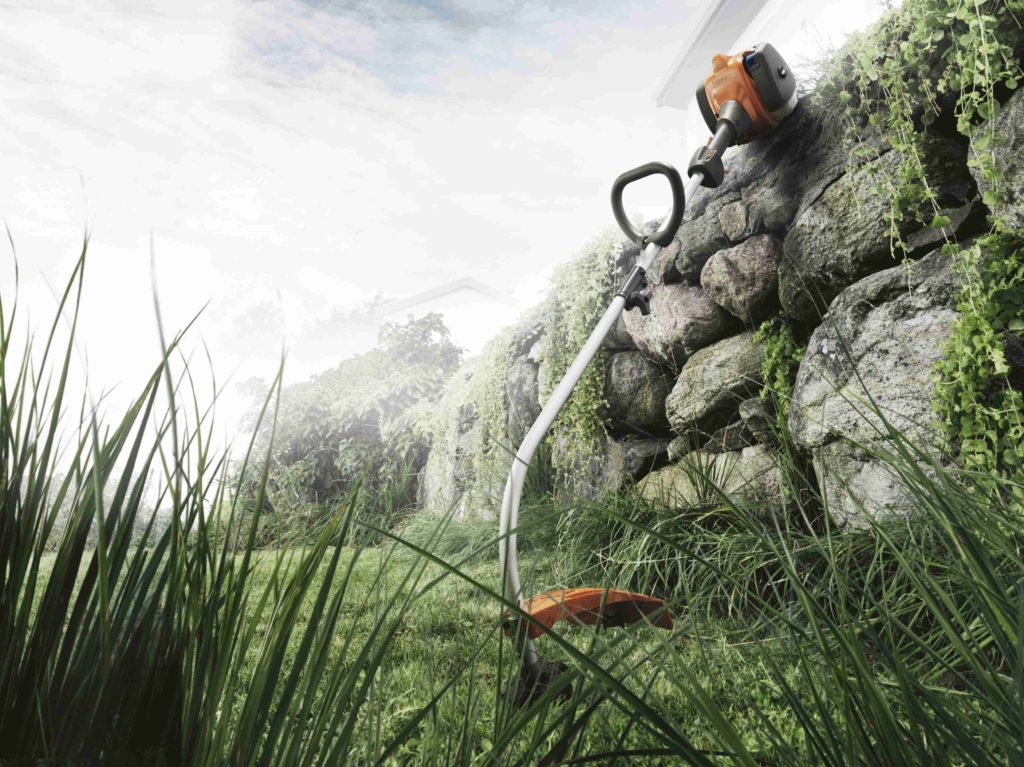 Vyžínač Husqvarna 122C_2-web